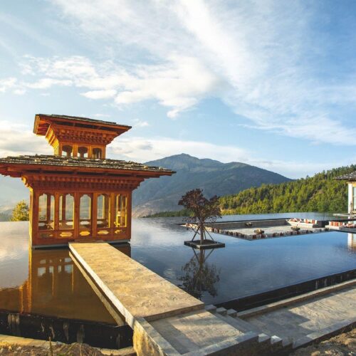 Bhutan Luxury Wellness Journey – Himalayan Retreat Experience